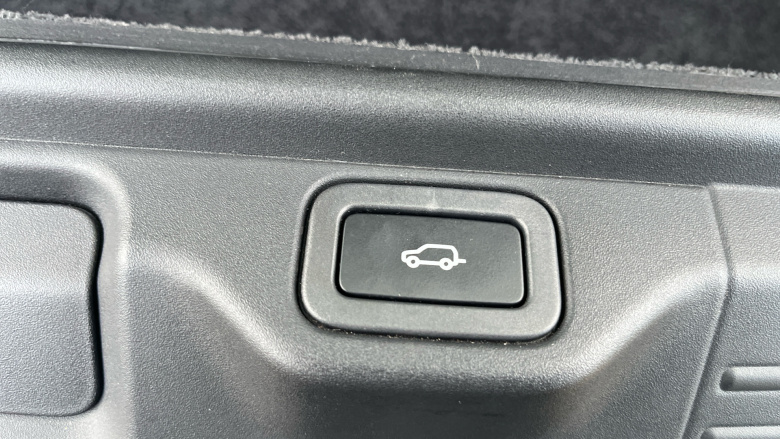 Land Rover Range Rover 3.0 D300 Westminster Black 4dr Auto Diesel Estate